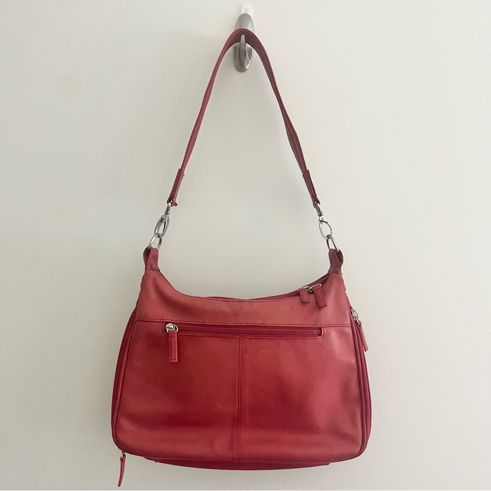 Gun Tote’N Mamas Red Shoulder Bag Concealed Weapon Compartment Zippered Leather